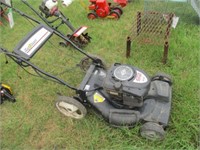 1101) Briggs & Straton 190cc 675series lawnmower