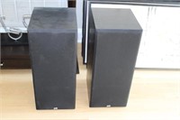 Pair of Psb 500 Speakers in black Cabinets