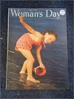 1940'S WOMAN'S DAY MAGAZINES