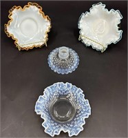 4 Pieces Of Fenton Fenton Gold Crest Bowl, Blue