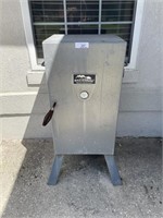 Masterbuilt electri smoker