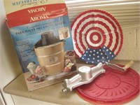 Aroma Electric Ice Cream Maker & 2 Trays See Info