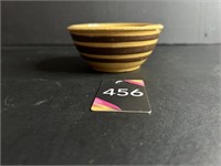 Mini Pottery Bowl - 2 Chips