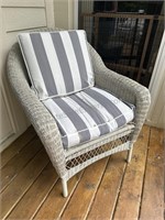 Wicker Style Chair White with Cushion 35? H x
