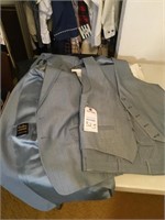 Men's suit (pants, jacket & vest) w/ garment bag