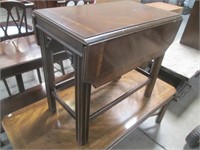 Very Nice Side Table Matching Lot 151 & 152