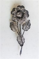 Antique. Edwardian Silver Floral Filigree Brooch