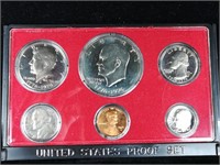 1975 / 1976 Proof Set (Has two year of coins)