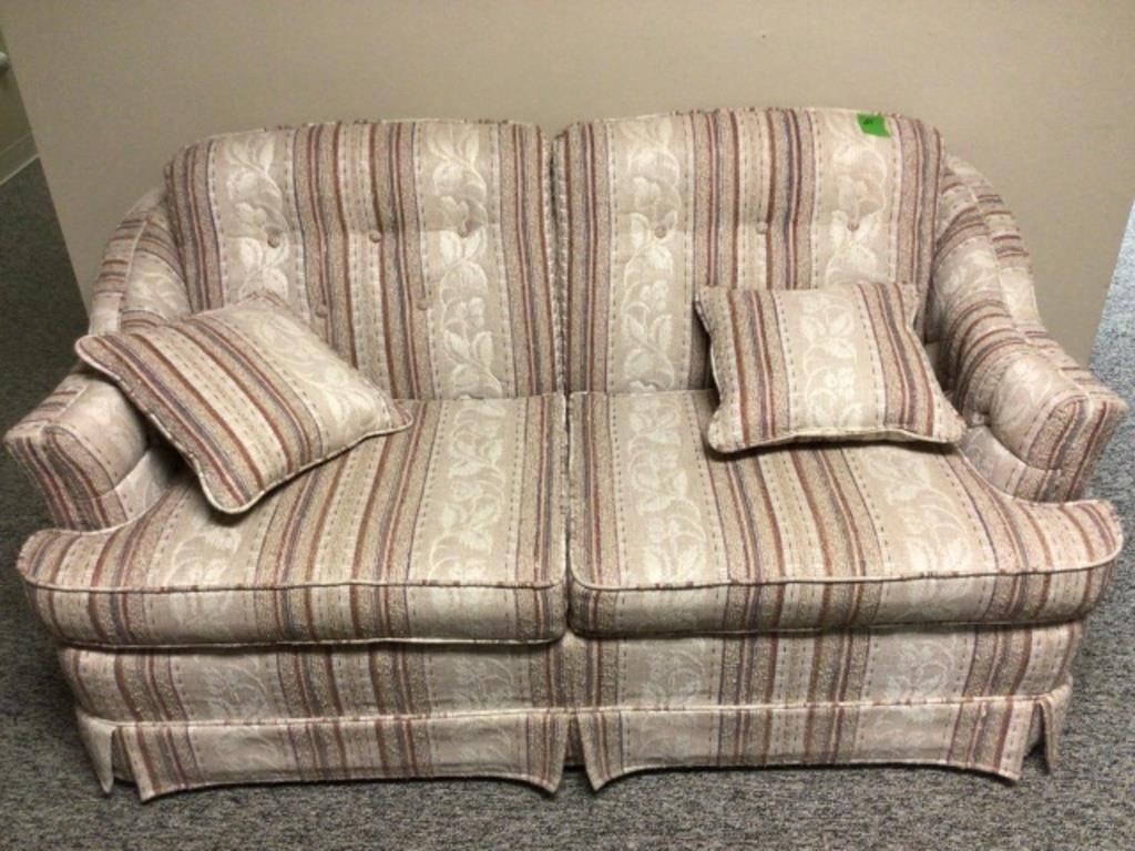 loveseat