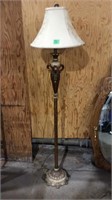 4' vintage floor lamp