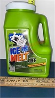 Splash Pet Safe Ice Melt 8 Pound Shaker Jug