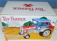 Toy Farmer MF 1155 Spirit of America, 2000