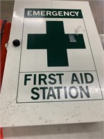 1ST AID STAATION CABINET