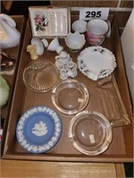 FLAT VARIOUS NIC NACS- WEDGEWOOD ASHTRAY