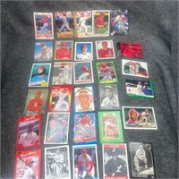 29 St. Louis Cardinals baseball cards