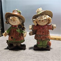 2 Scarecrows