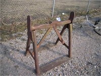 steel horse stand