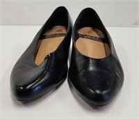 Soft Flexible Women's Shoes, 9W, Gently Used