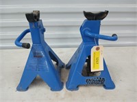 Pair of 2-ton jack stands