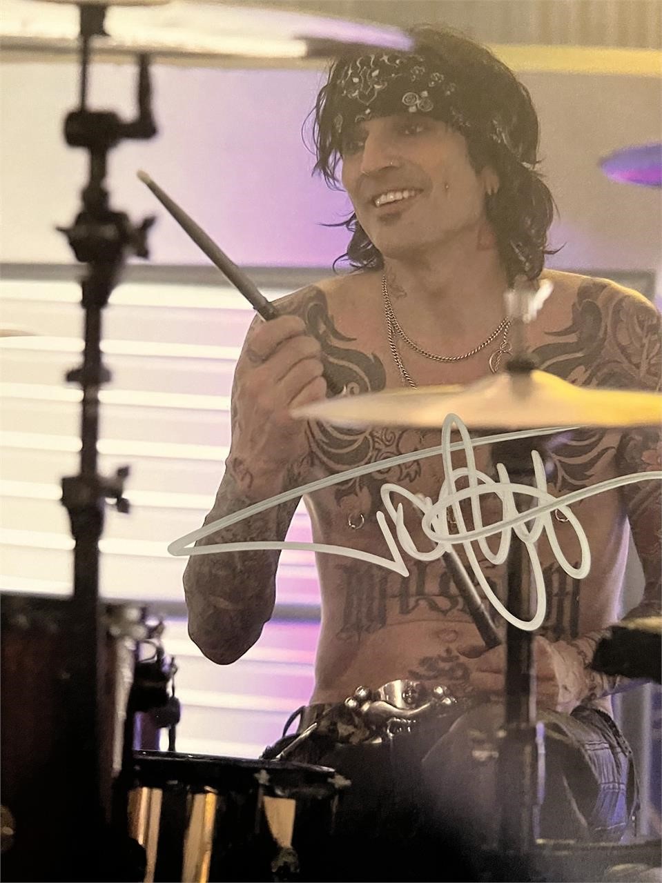 Motley Crue Tommy Lee signed photo