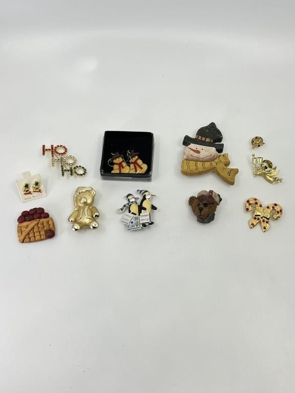 Christmas Themed Costume Jewelry Pins Earrings