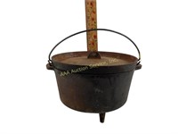 Cast iron kettle with lid,10in,  some rust