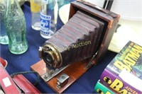 ANTIQUE CAMERA