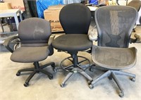 NO SHIPPING: 3pc rolling office chairs