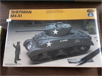 SHERMAN M4 A1 TANK
