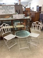 White medal patio set