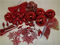 Red Ornaments & Garland