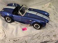 Shelby Cobra blue/white model scale car
