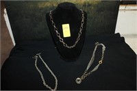 LADIES NECKLACES IN SILVER TONE