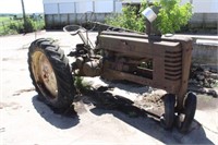 John Deere Tractor - Need Info