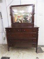 ANTIQUE CARVED MAHOGANY DRESSER WITH PINEAPPLE