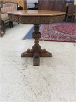ANTIQUE ORNATLEY CARVED FEUDAL OAK PARLOR TABLE