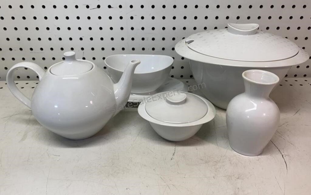 White China Teapot Covered Bowls & Gravy Dish