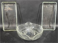 Glass Juicer & Two Rectangular Glass Plates