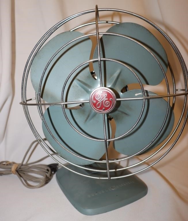 Vintage GE Aqua 10" Oscillating Metal Fan: