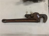 LARGE PIPE WRENCH