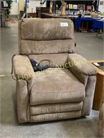 BROWN PLUSH MOTORIZED RECLINER WITH REMOTE