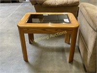 CONTEMPORARY LIGHT STAINED END TABLE