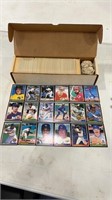 Lot of baseball cards set may not be complete.