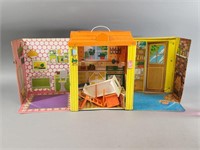 VINYL BARBIE HOUSE - WITH ACCESSORIES