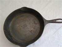 Unsigned #7 Cast Iron Skillet