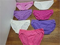 NEW Hanes 7 Pair Ladies Bikini Underwear Size S