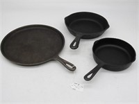 LOT OF 3 CAST IRON PANS MOH, MARTIN, LODGE