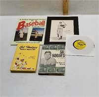Lot of Gil Hodges items - 3 Books. 45 rpm