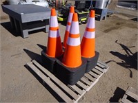 28" Traffic Cones (QTY 40)