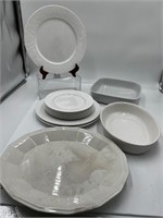 Miscellaneous lot kitchen plates and serving PCs